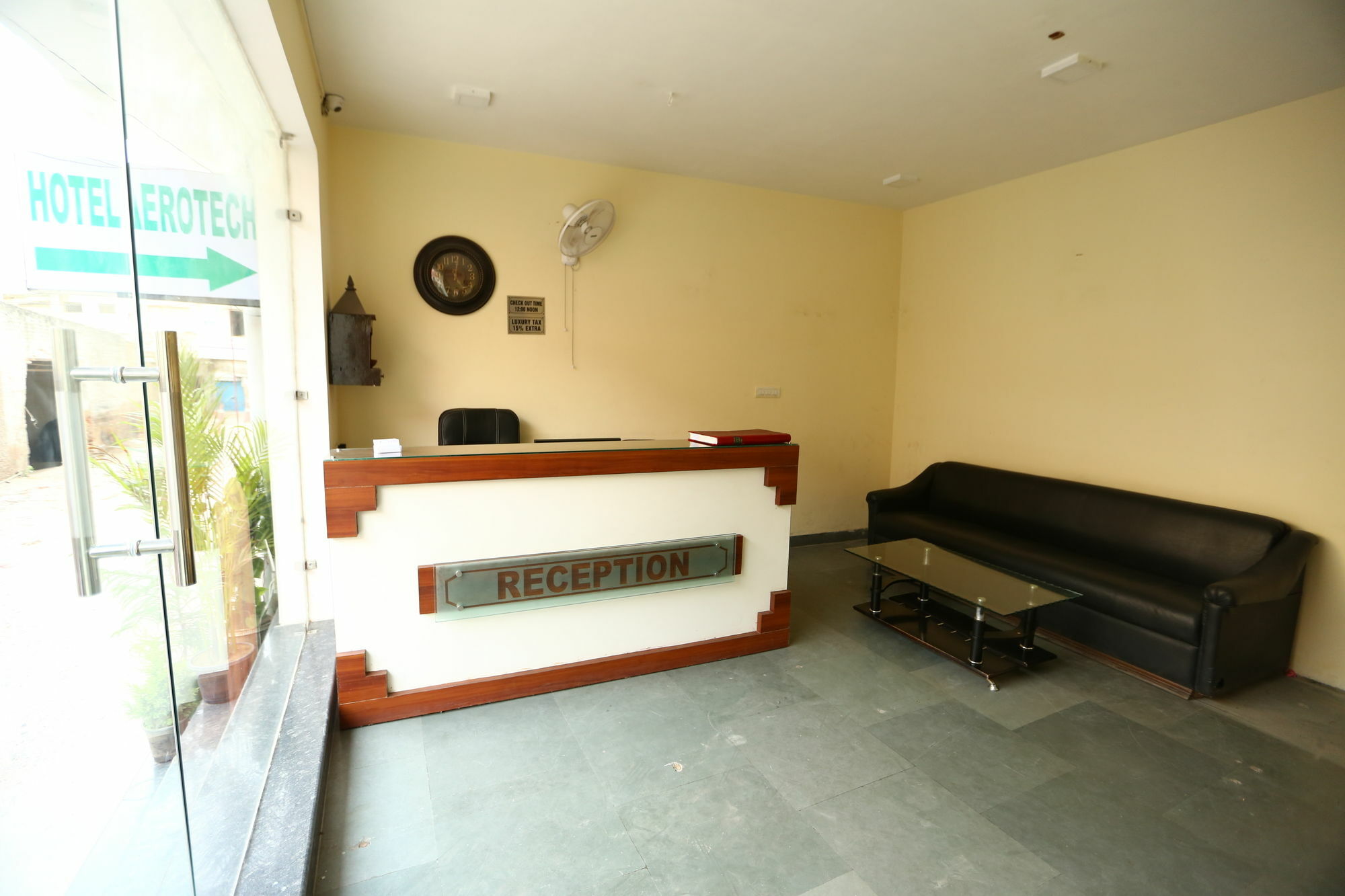 Hotel Aerotech Suite Νέο Δελχί Εξωτερικό φωτογραφία